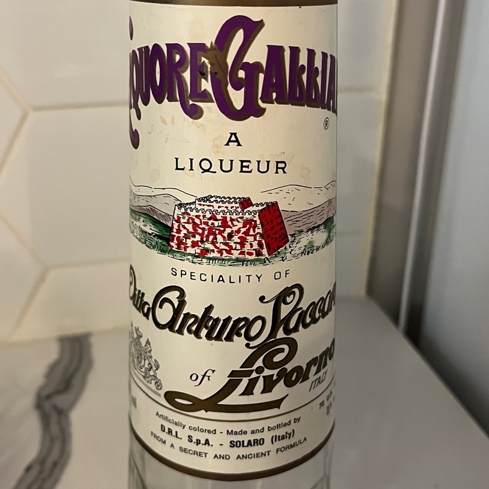 Vintage 1970’s | Liquore Galliano Bottle ( Italy ) - Picture 2 of 7